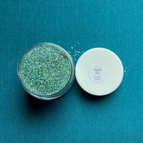 Sparkle & Co Nail Dip Powder Polish in Ocean Child - Picture 2 of 8
